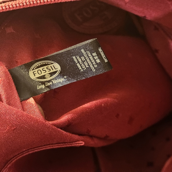 Fossil vintage red lamb leather crossbody bag with key - Picture 6 of 6